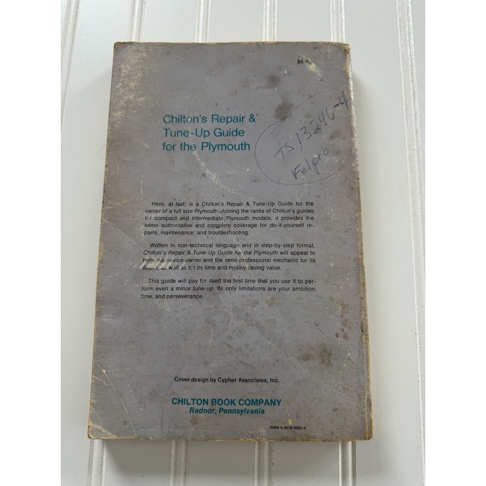 Chilton Service Repair and Tune-Up Guide Book PLYMOUTH 1968 - 1975 - Picture 2 of 4